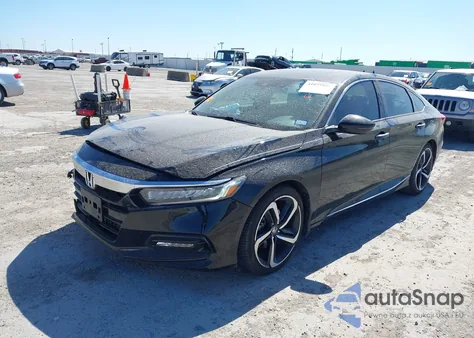 2019 Honda Accord Touring 2.0T z USA, uszkodzony, nr VIN 1HGCV2F96KA034782